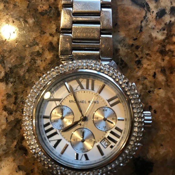 Michael Kors Watch - Picture 3 of 5